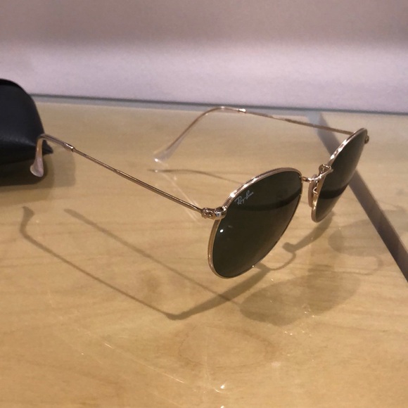 Ray ban great condition sunglasses - Picture 3 of 8